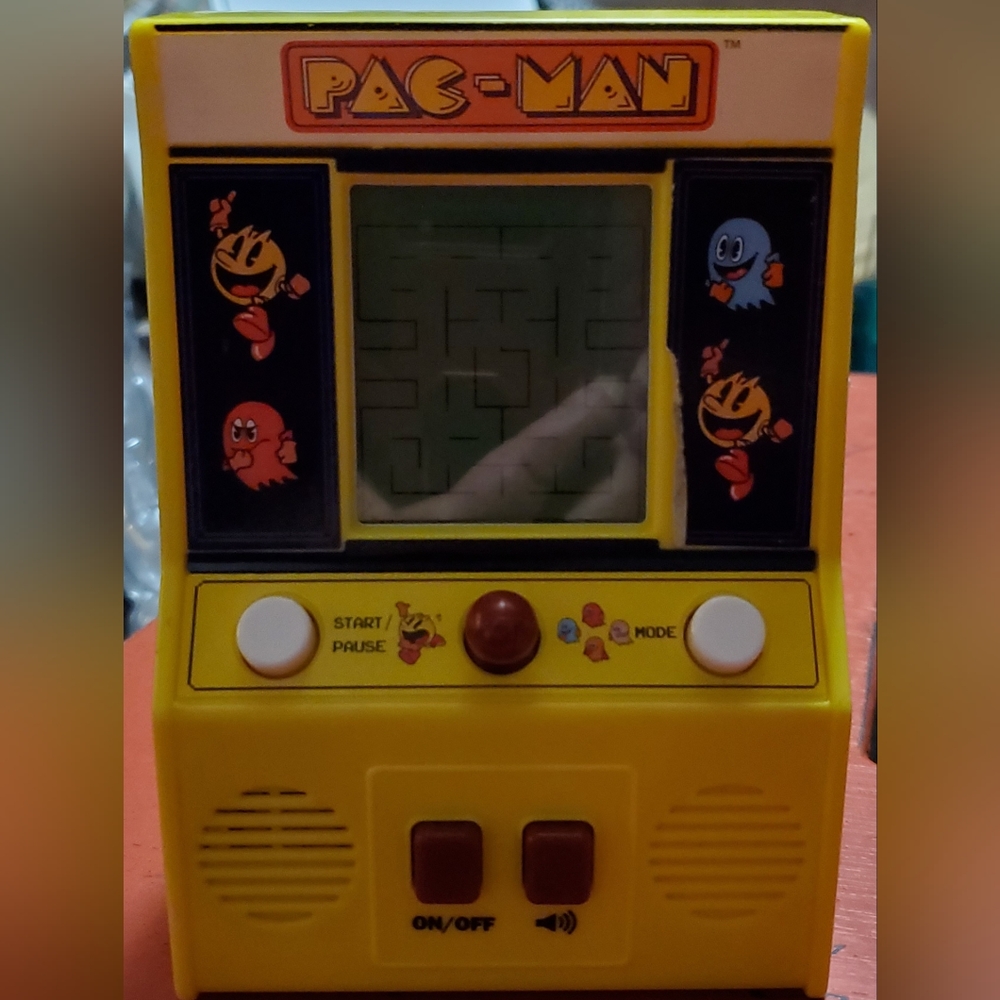 Vintage PAC-MAN Handheld Game